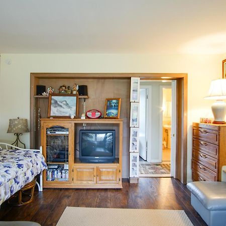 South Haven Home About 1 Mi To Lake Michigan! Экстерьер фото